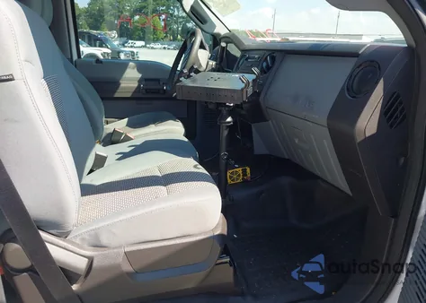 2011 Ford F-250 Xl из США, поврежденный, VIN 1FTBF2A67BEA38076